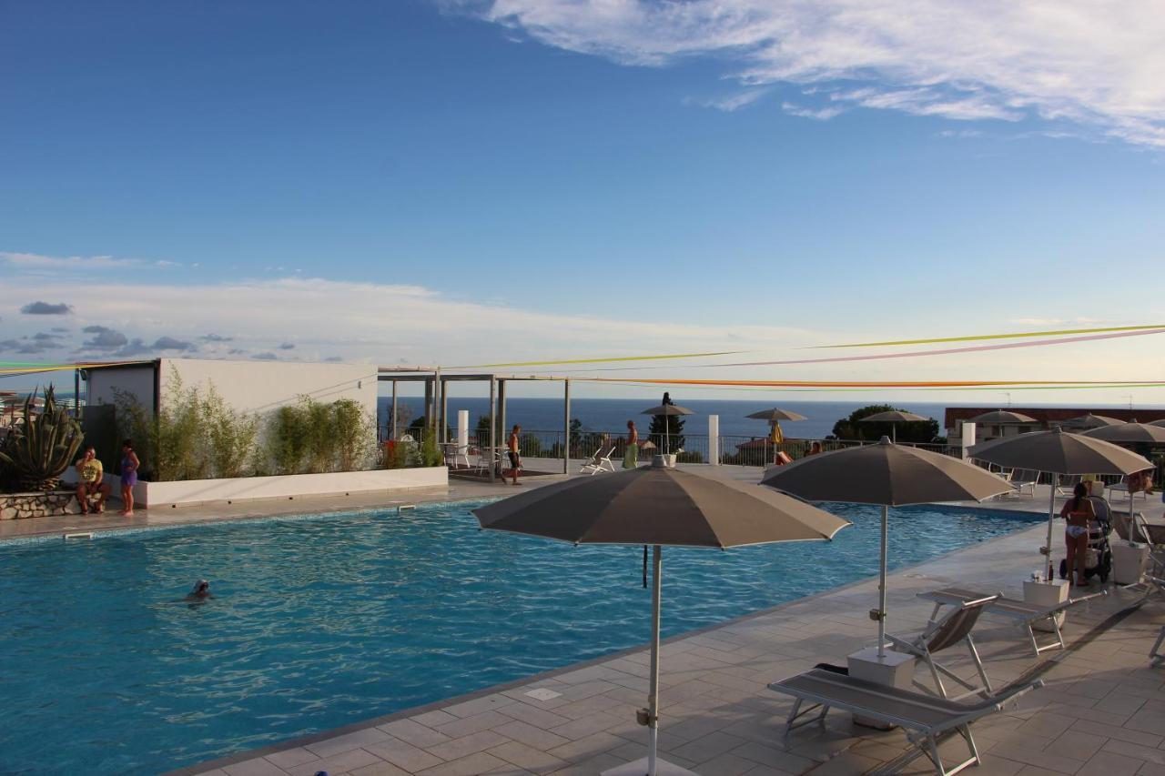 San Domenico Family Hotel Scalea Exterior photo